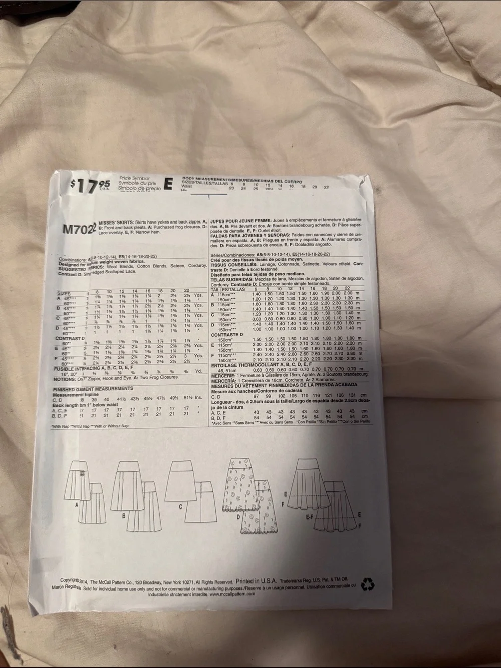 Women's m7022 A-Line Skirt sewing Pattern